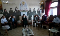 دیدار جمعی از اساتید دانشگاه و حوزه علمیه قم با مسئولان مرکز مسیح منجی یونان